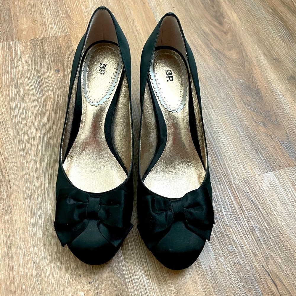 BP Bow Heels